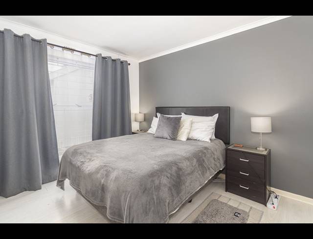 2 BEDROOM FREESTANDING RENTED IN SUNNINGDALE
